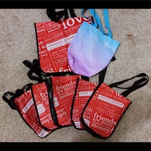 7 lululemon / ivivva reusable bags